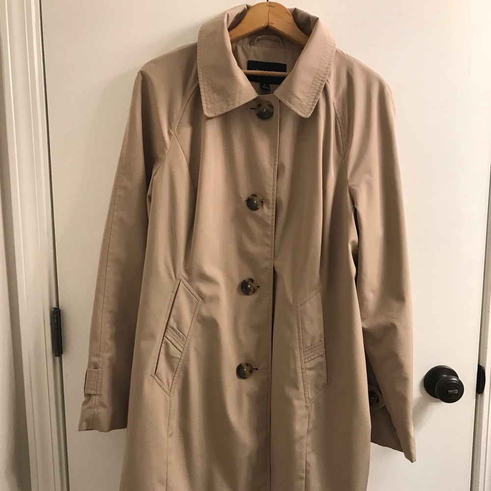Womens London Fog rain coat XL